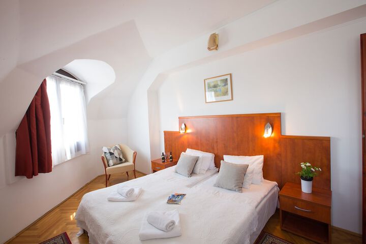 Room 40 of 139