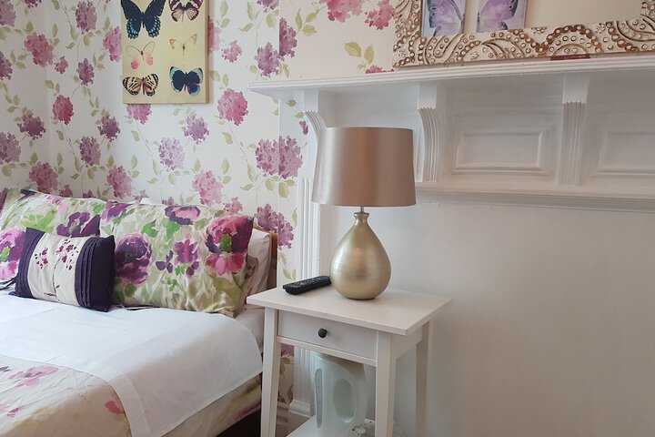 Room 4 of 44