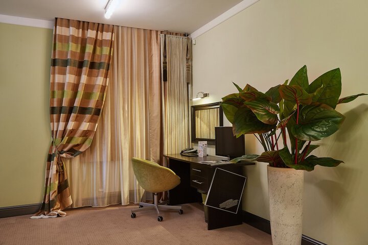 Room 21 of 73