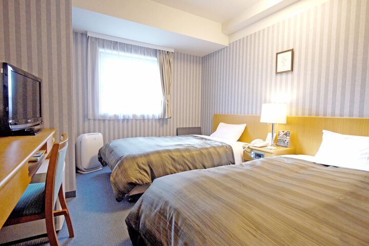 Room 5 of 30