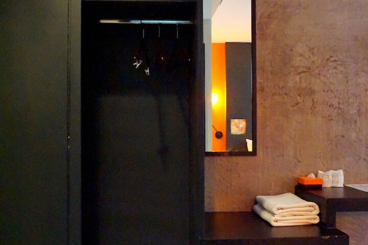 Room 9 of 44