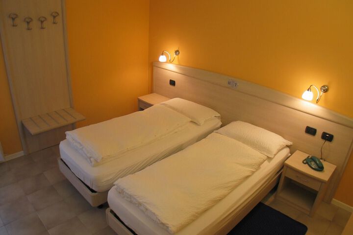 Room 22 of 58