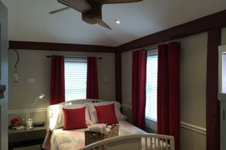Room 25 of 42
