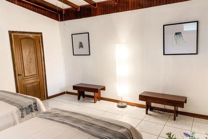Room 18 of 86