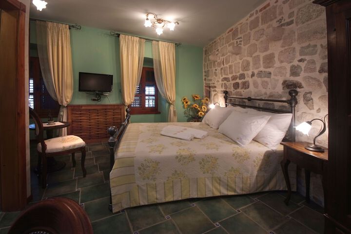 Room 2 of 59