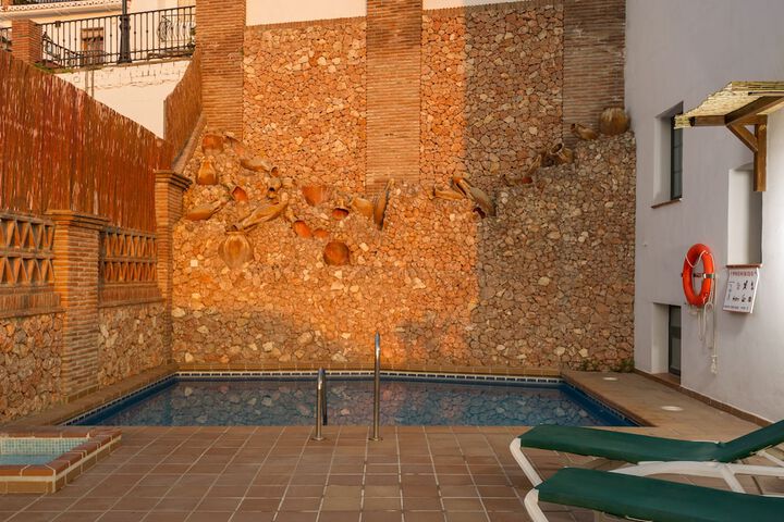 Pool Hotel