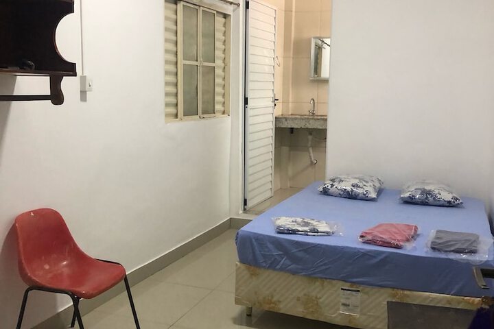 Room 3 of 17
