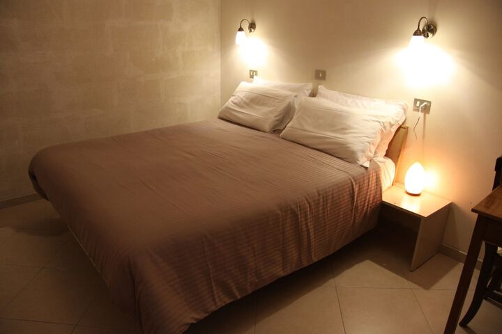 Room 4 of 13