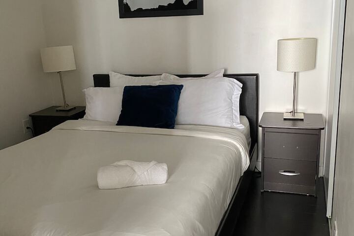 Room 45 of 319