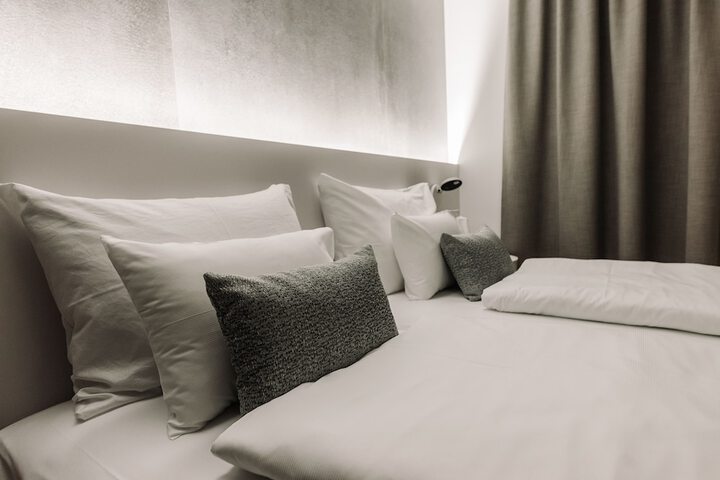 Room 13 of 53