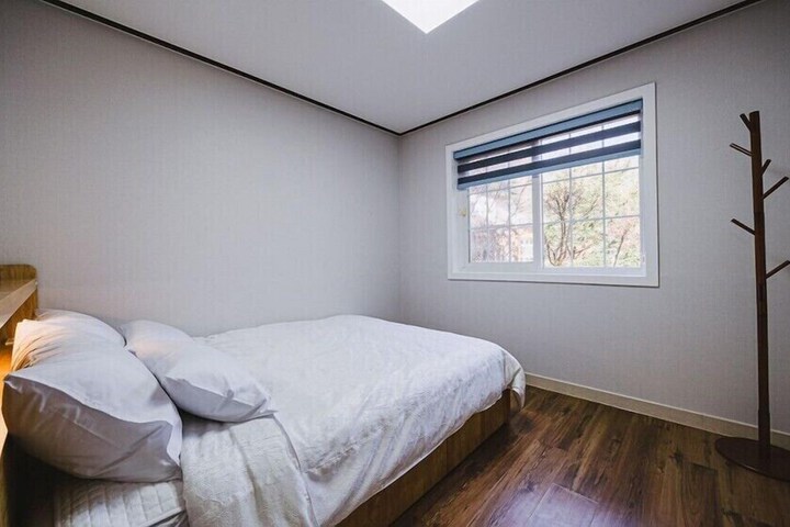 Room 32 of 120