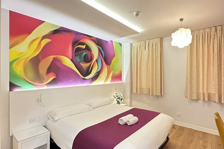 Room 16 of 68