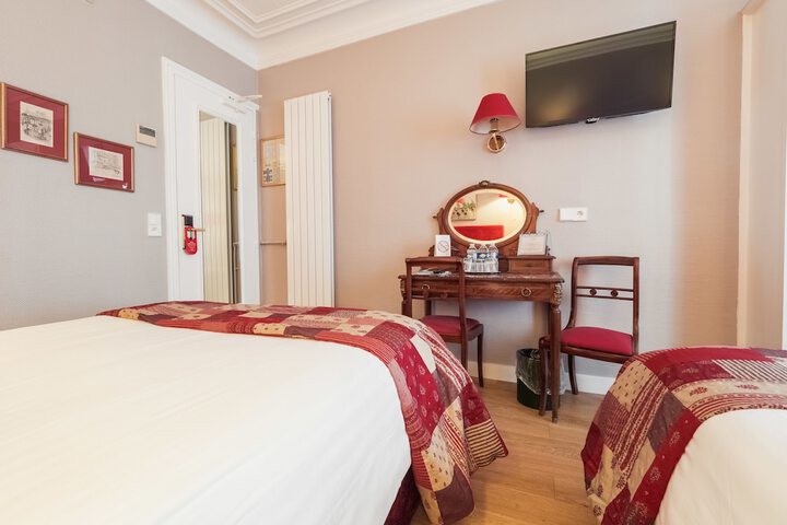 Room 10 of 39