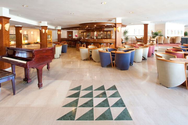 Hotel Lobby