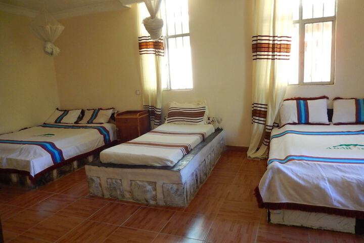 Room 9 of 31