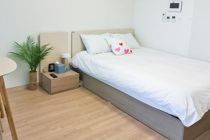 Room 428 of 640
