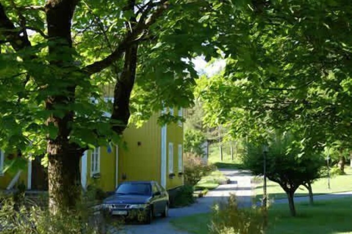 Property Grounds 16 of 34