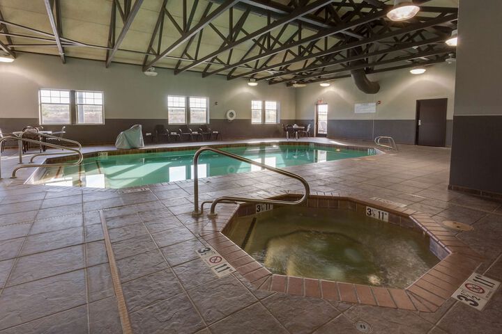 Pool 18 of 43