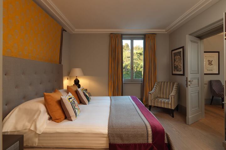 Room 190 of 533