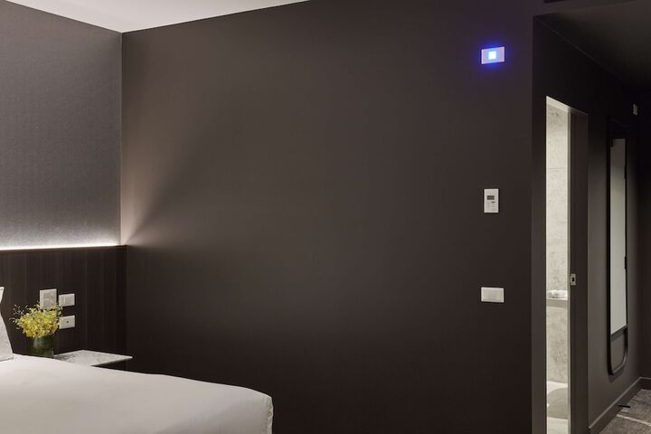 Room 16 of 48