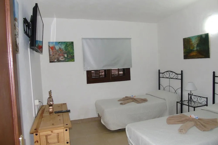 Room 2 of 13