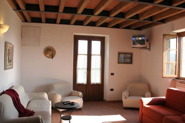 Room 16 of 28