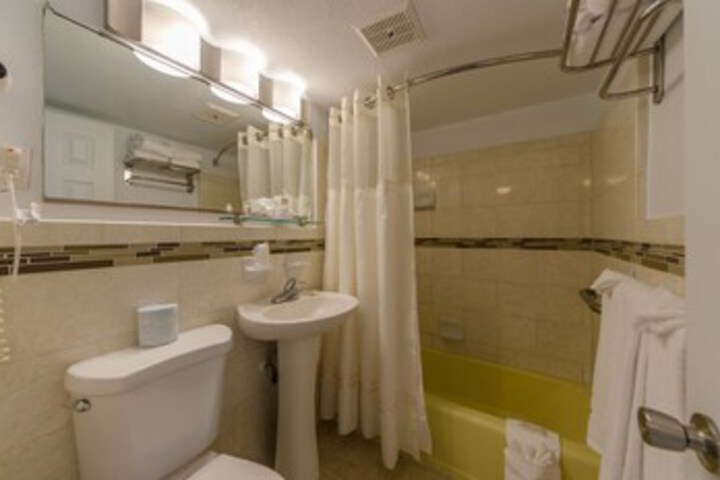 Room 166 of 216