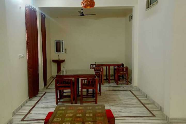 Room 37 of 69