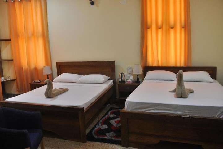 Room 8 of 19