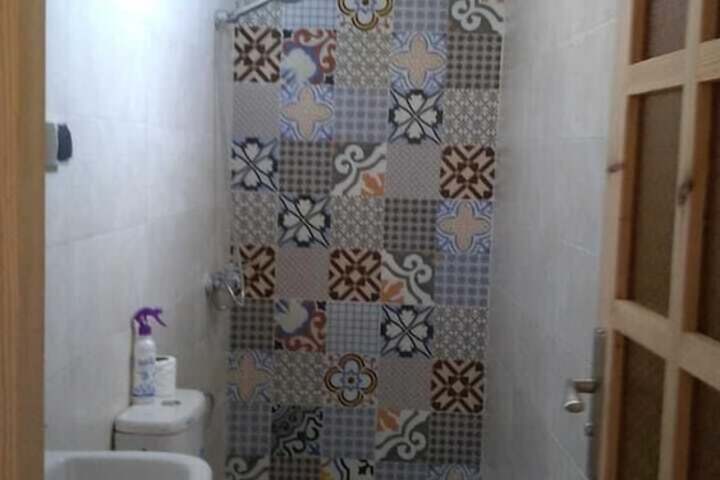 Room 12 of 20