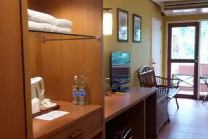 Room 49 of 95