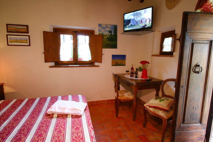 Room 18 of 120