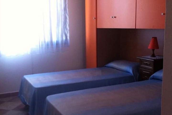 Room 9 of 9
