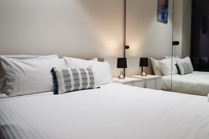Room 4 of 23