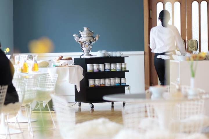 Breakfast/Coffee Service 54 of 104