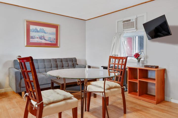 Room 6 of 29