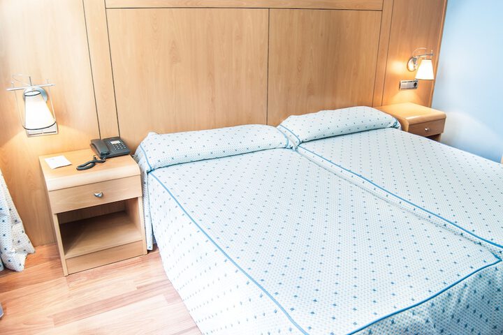Room 4 of 35