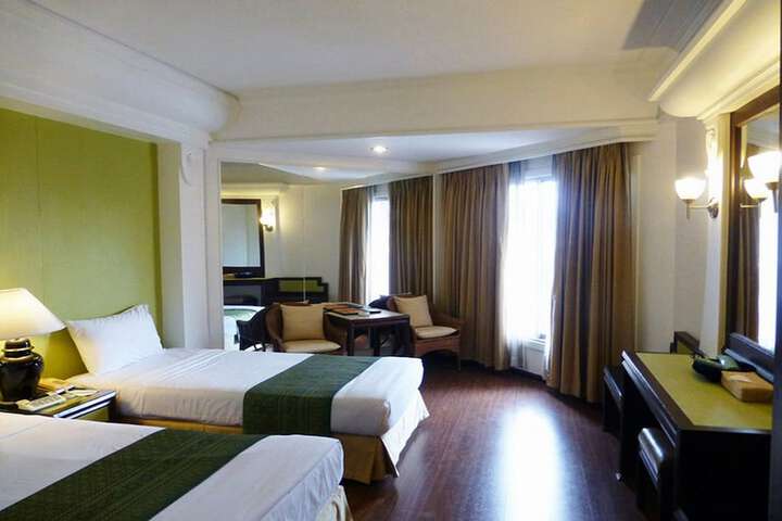 Room 20 of 50
