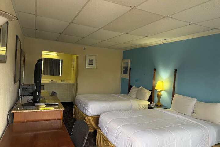 Room 15 of 29
