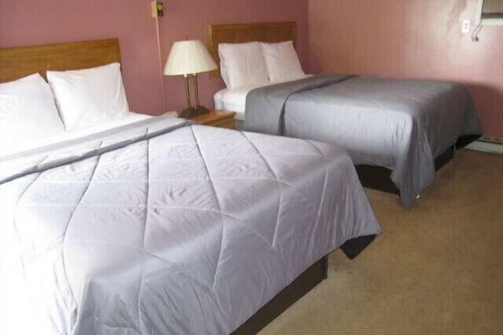 Room 4 of 43
