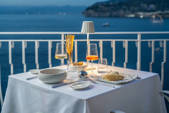Dining 144 of 167