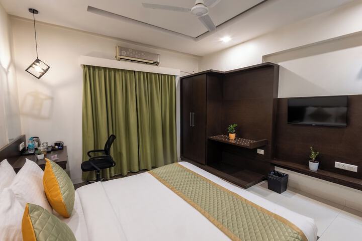 Room 10 of 54