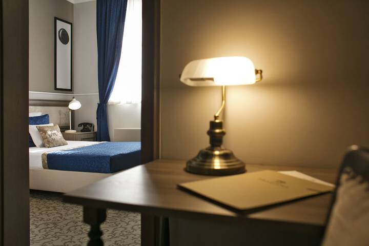 Room 14 of 38