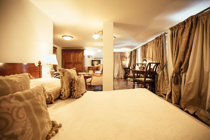 Room 85 of 142