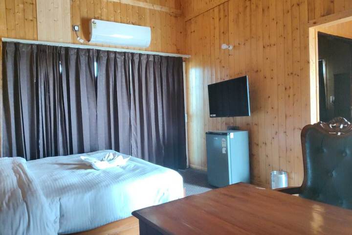 Room 8 of 26