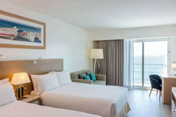 Room 30 of 167