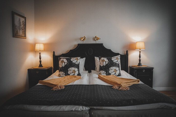 Room 25 of 86