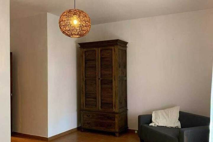 Room 2 of 18
