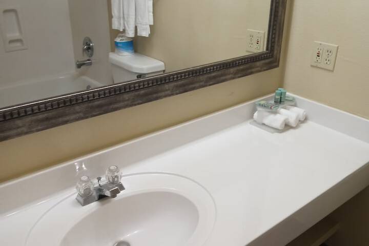 Clean Restrooms