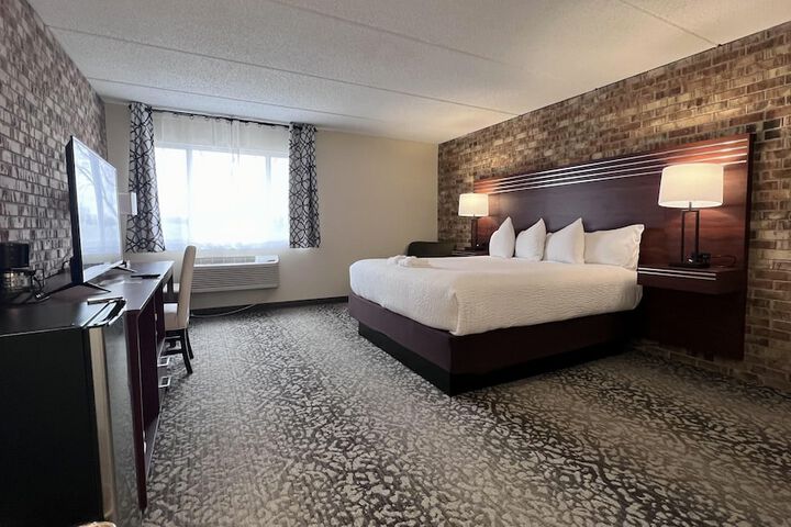 Room 3 of 19